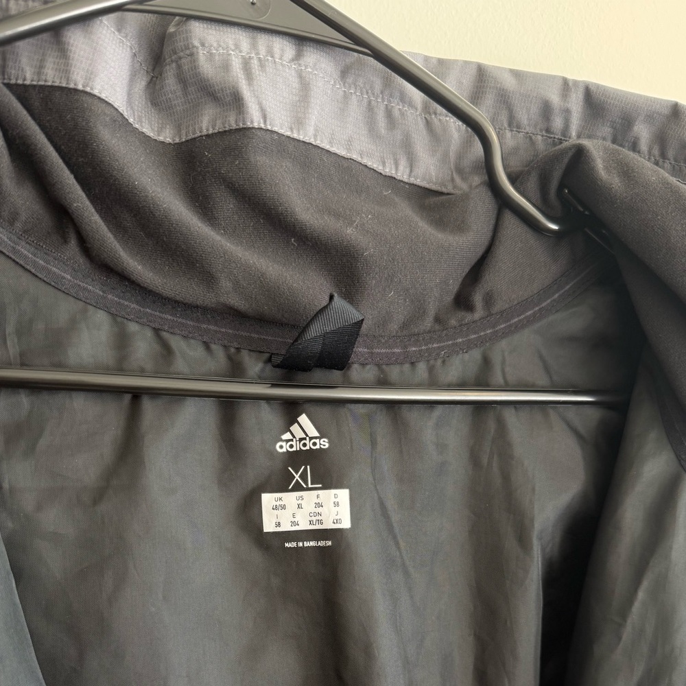 Adidas Men’s Wind Breaker 🩶 SIZE XL - Picture 4 of 4
